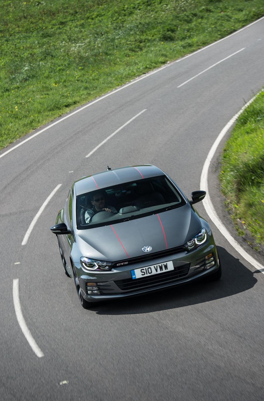  Volkswagen Scirocco GTS 2016 года  (UK) (фото 17 из 29)